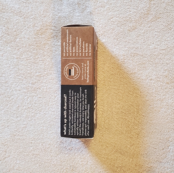 Hello Activated Charcoal Fluoride Free Toothpaste - Picture 4 of 5